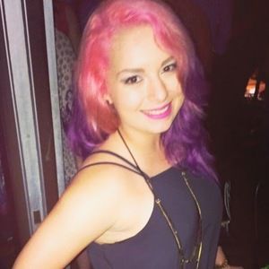 Meet your Posher, Cassandra